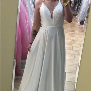 prom/wedding dress